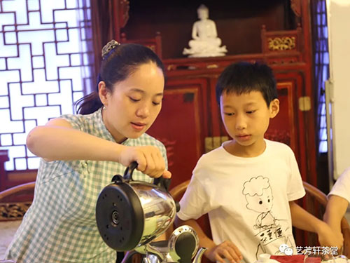 少兒茶文化,茶藝教育咨詢,茶事活動(dòng),湖南藝芳軒茶文化傳播有限責(zé)任公司