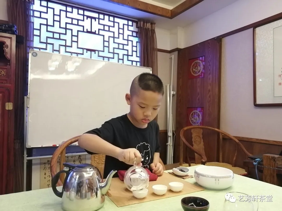 少兒茶文化,茶藝教育咨詢,茶事活動,湖南藝芳軒茶文化傳播有限責(zé)任公司